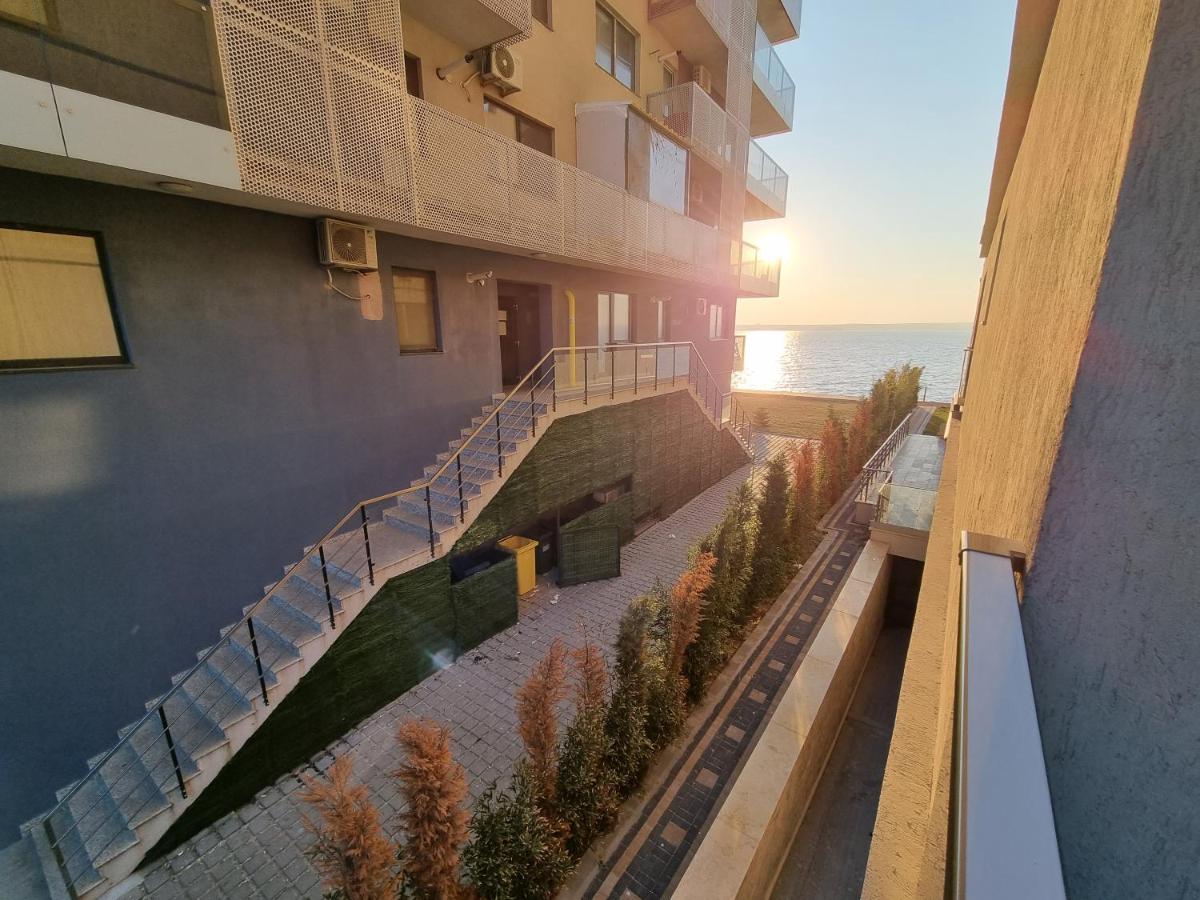 Ferienwohnung Breeze Studio Mamaia Exterior foto
